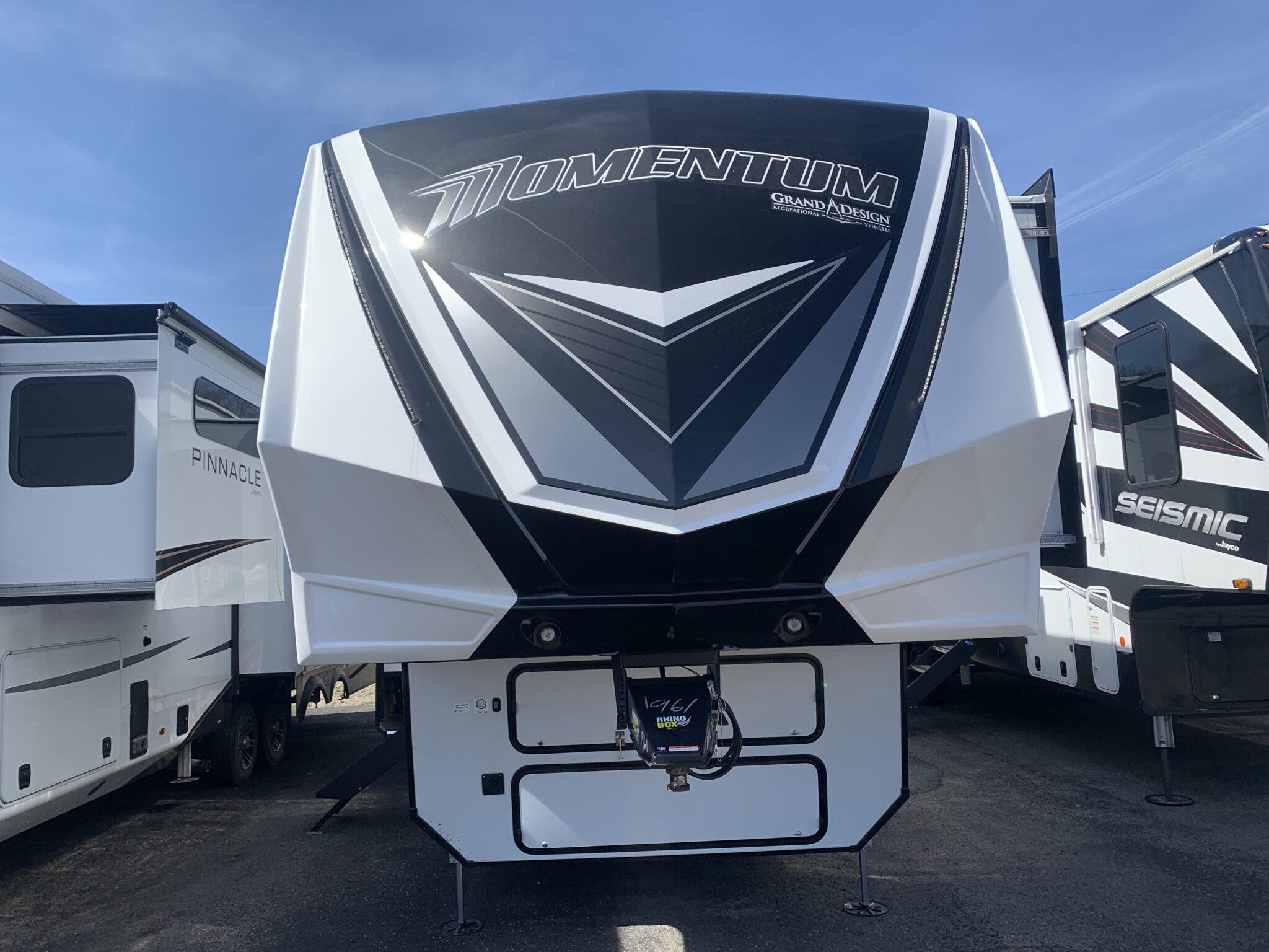 2024 GRAND DESIGN MOMENTUM 395MS TOY HAULER 5TH WHEEL Roy's RV