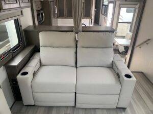 2024 GRAND DESIGN SOLITUDE 376RD 5TH WHEEL