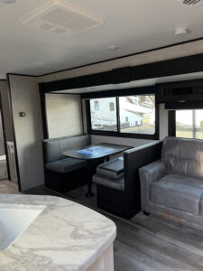 2023 JAYCO JAY FLIGHT 267BHS