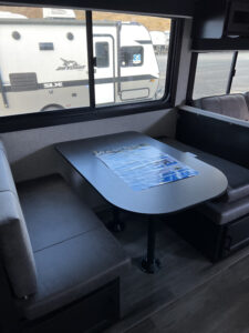 2023 JAYCO JAY FLIGHT 267BHS
