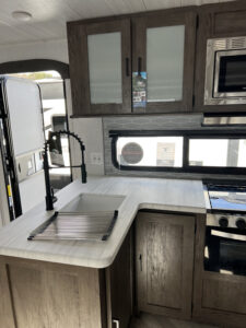 2022 FOREST RIVER WILDWOOD 31KQBTS