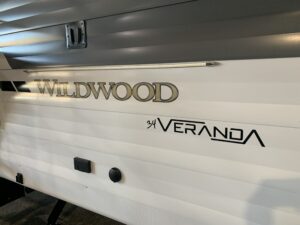 2025 FOREST RIVER WILDWOOD 34 VERANDA