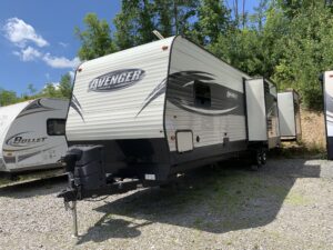 2017 PRIME TIME AVENGER 32QBI