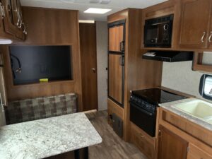 2017 PRIME TIME AVENGER 26BH