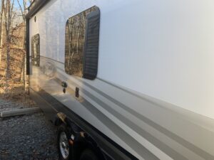 2017 LIVIN LITE (FORD) 30DBD TOY HAULER