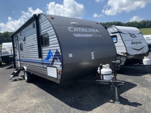 2022 COACHMEN CATALINA 184FQS