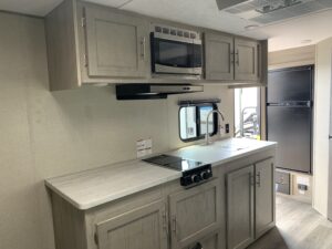 2022 COACHMEN CATALINA 184FQS