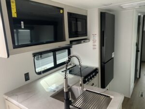 2025 PALOMINO PUMA 305BHCE CAMPING EDITION