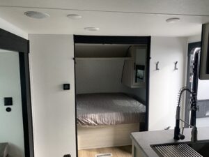 2025 PALOMINO PUMA 305BHCE CAMPING EDITION