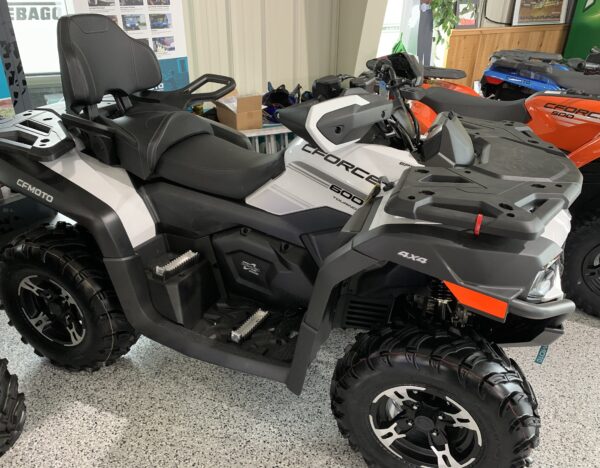 2022 CFMOTO C-FORCE 600 TOURING (WHITE)