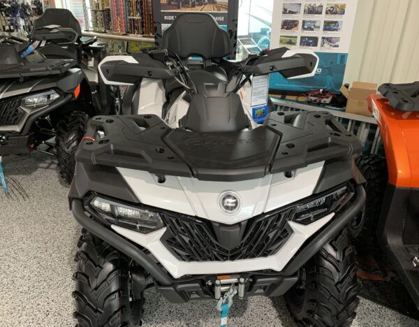 2022 CFMOTO C-FORCE 600 TOURING (WHITE)