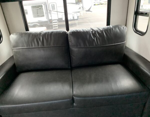 2022 FOREST RIVER SABRE 37FLH 5TH WHEEL