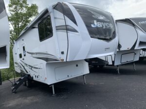 2023 JAYCO EAGLE 24RE 5TH WHEEL
