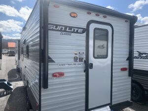 2024 SUNSET PARK RV SUN LITE 18RD