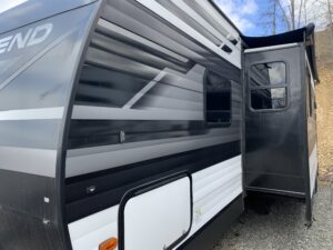 2024 SUNSET PARK RV SUN LITE LTD 13BH