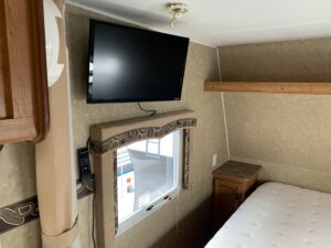 2013 GULFSTREAM AMERI-LITE 21MB