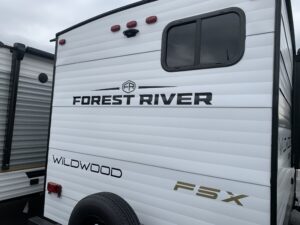 2025 FOREST RIVER WILDWOOD 174DBLE
