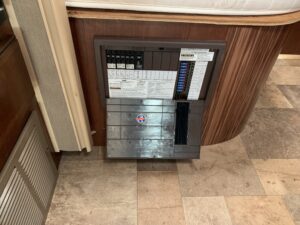 2014 FOREST RIVER SUNSEEKER 2300 CLASS C MOTORHOME