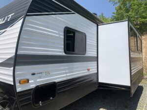 2023 KEYSTONE HIDEOUT 26BHS