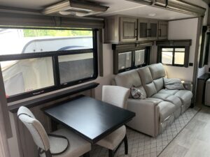 2022 KEYSTONE MONTANA 3781RL 5TH WHEEL