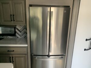2022 KEYSTONE MONTANA 3781RL 5TH WHEEL