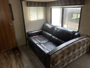 2018 FOREST RIVER AVENGER 27RBS