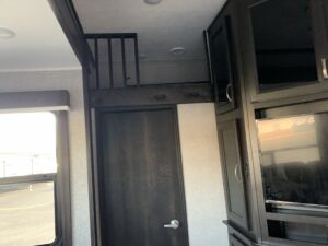 2023 JAYCO SEISMIC 405 5TH WHEEL TOY HAULER