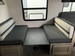 2023 PALOMINO PUMA 32BHQS