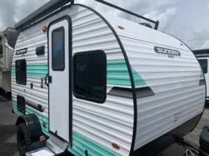 2024 SUNSET PARK RV SUNRAY 149 (TURQUOISE/WHITE)