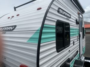 2024 SUNSET PARK RV SUNRAY 149 (TURQUOISE/WHITE)