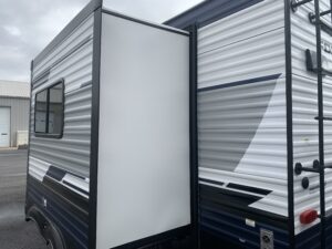 2025 PALOMINO PUMA 227RK