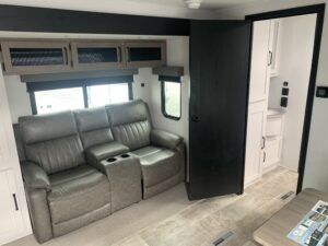 2025 PALOMINO PUMA 227RK