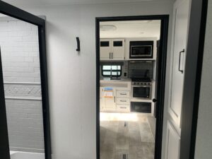 2025 PALOMINO PUMA 227RK