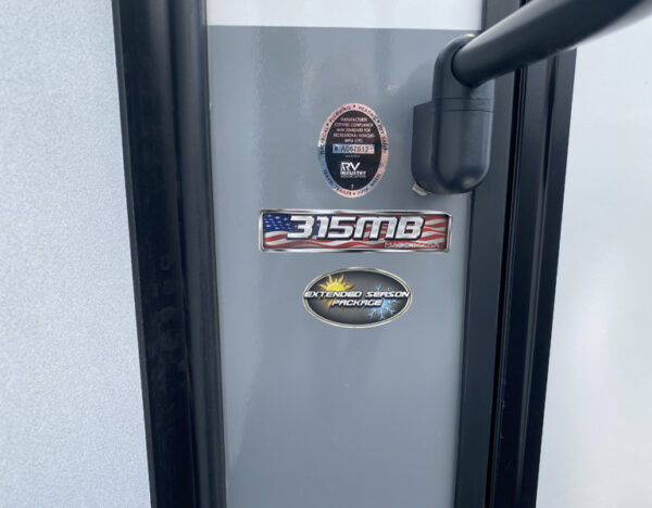 2022 FOREST RIVER IMPRESSION 315MB 5TH WHEEL