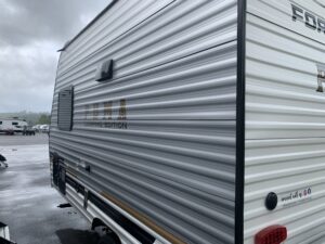 2025 PALOMINO PUMA 122BHCE CAMPING EDITION