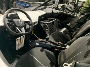 2023 CFMOTO ZFORCE 950 H.O. E.X. (WHITE)