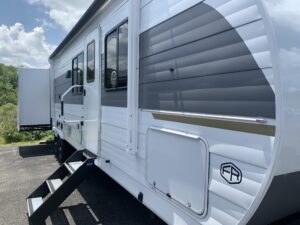2025 FOREST RIVER WILDWOOD 31KQBTS
