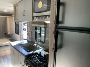2022 WINNEBAGO MICRO MINNIE 2306BHS