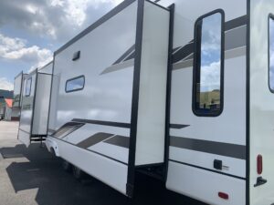 2026 FOREST RIVER SABRE 36FLX 5TH WHEEL