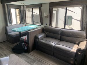 2019 FOREST RIVER ARCTIC WOLF 315TBH 5TH WHEEL