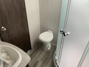 2019 FOREST RIVER ARCTIC WOLF 315TBH 5TH WHEEL