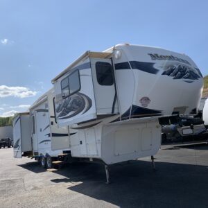 2011 KEYSTONE MONTANA 3750FL 5TH WHEEL WITH GENERATOR 2011 KEYSTONE MONTANA 3750FL 5TH WHEEL WITH GENERATOR