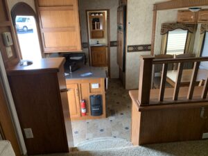 2011 KEYSTONE MONTANA 3750FL 5TH WHEEL WITH GENERATOR