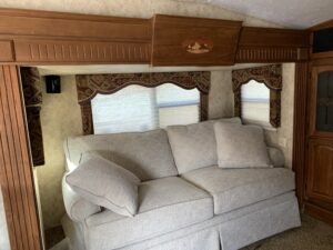 2011 KEYSTONE MONTANA 3750FL 5TH WHEEL WITH GENERATOR