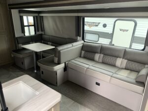 2023 FOREST RIVER WILDWOOD 31KQBTS