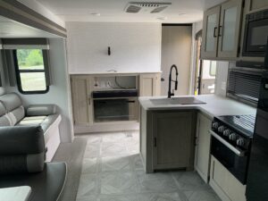 2023 FOREST RIVER WILDWOOD 31KQBTS
