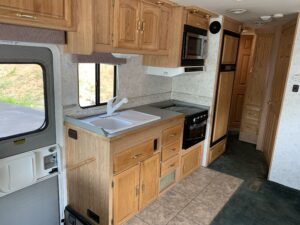 2001 GEORGIE BOY CRUISE MASTER 3515D CLASS A MOTORHOME