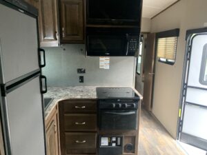 2018 CRUISER STRYKER 2912 TOY HAULER
