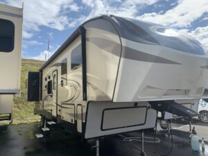 2018 KEYSTONE COUGAR 326RD 5TH WHEEL