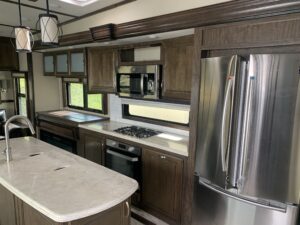 2019 GRAND DESIGN SOLITUDE 385GK